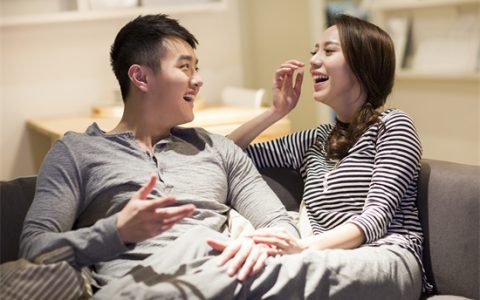 deep talk是什么意思？两人深夜deep talk的话题 - 文章缩略图